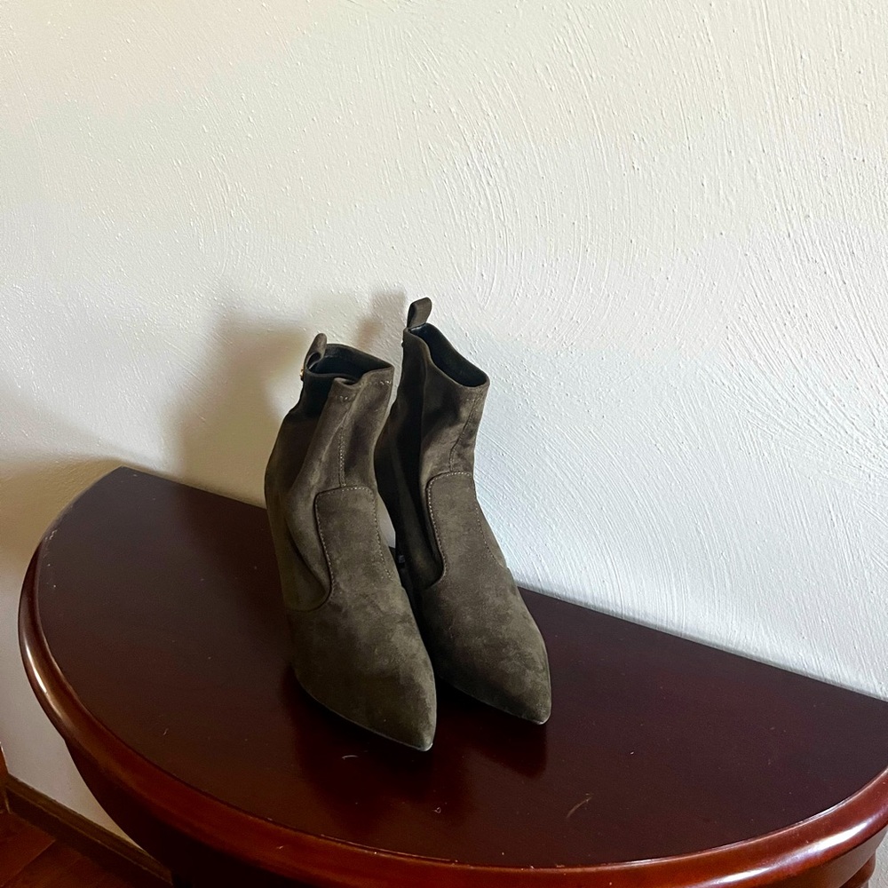 Guess microfiber booties.
